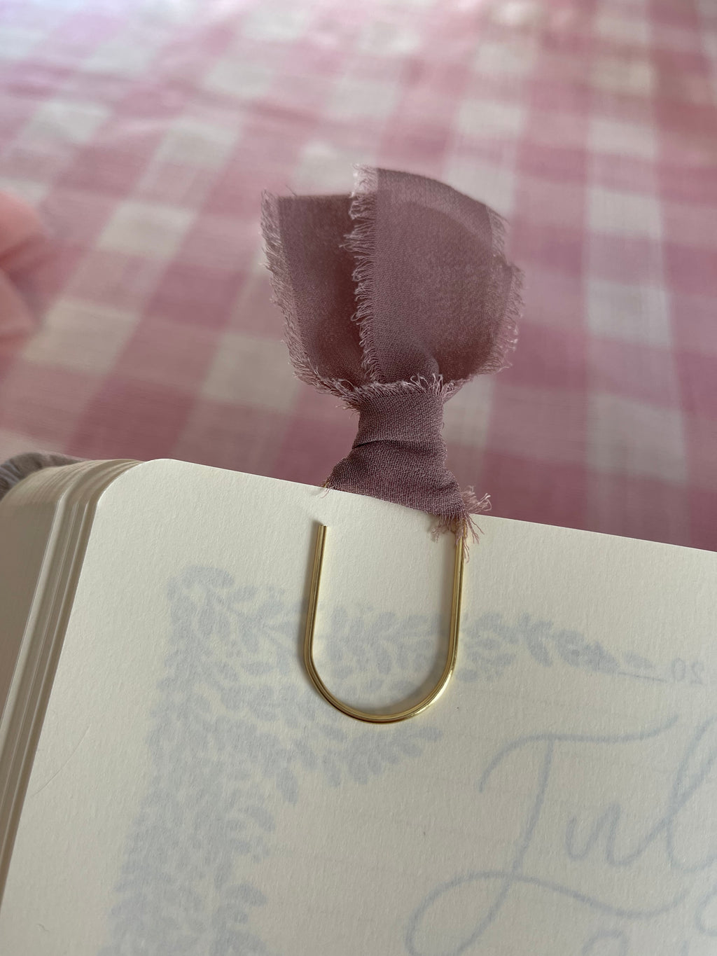 Bow Bookmark