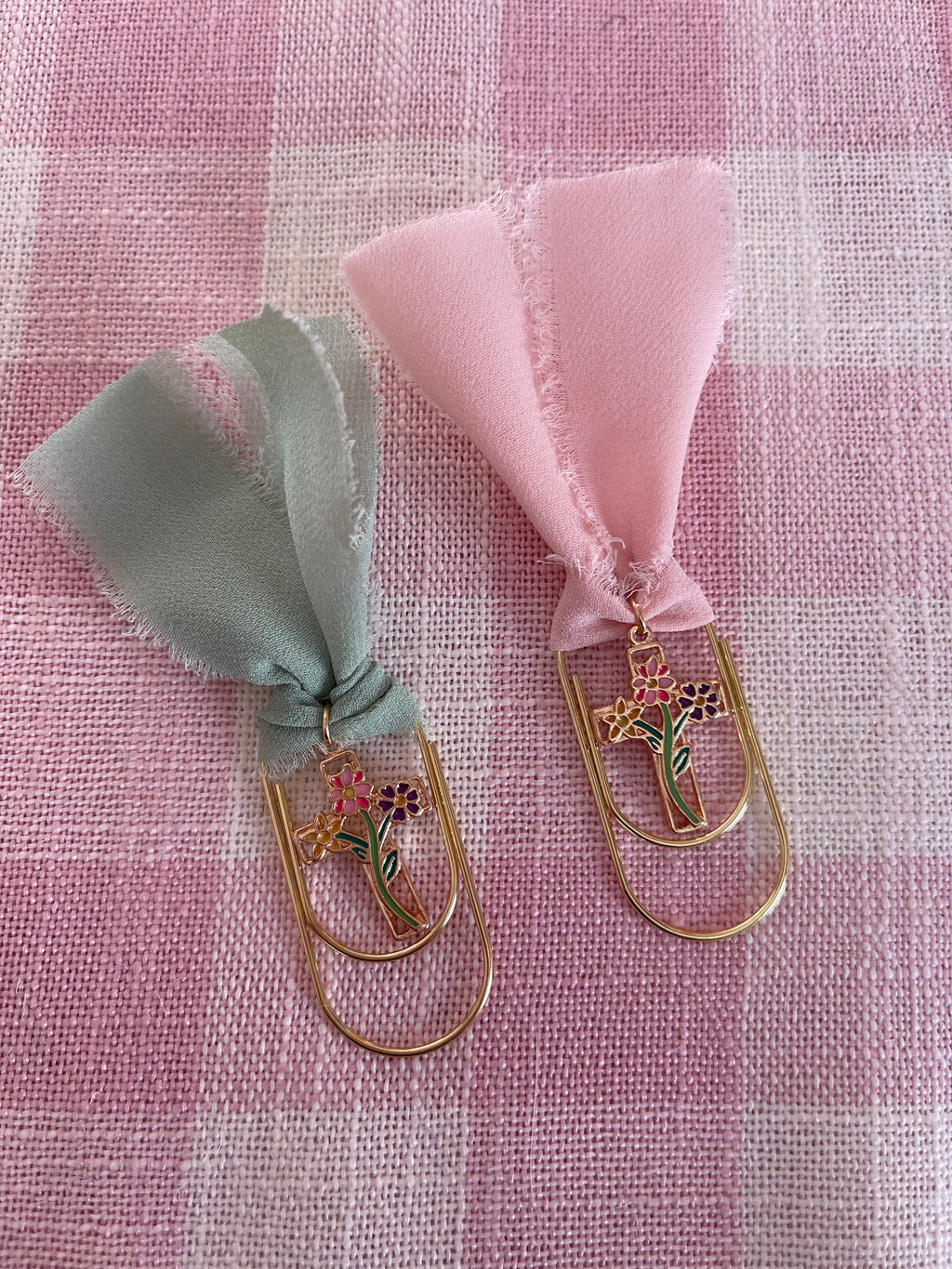 Flower Cross Bow Bookmark