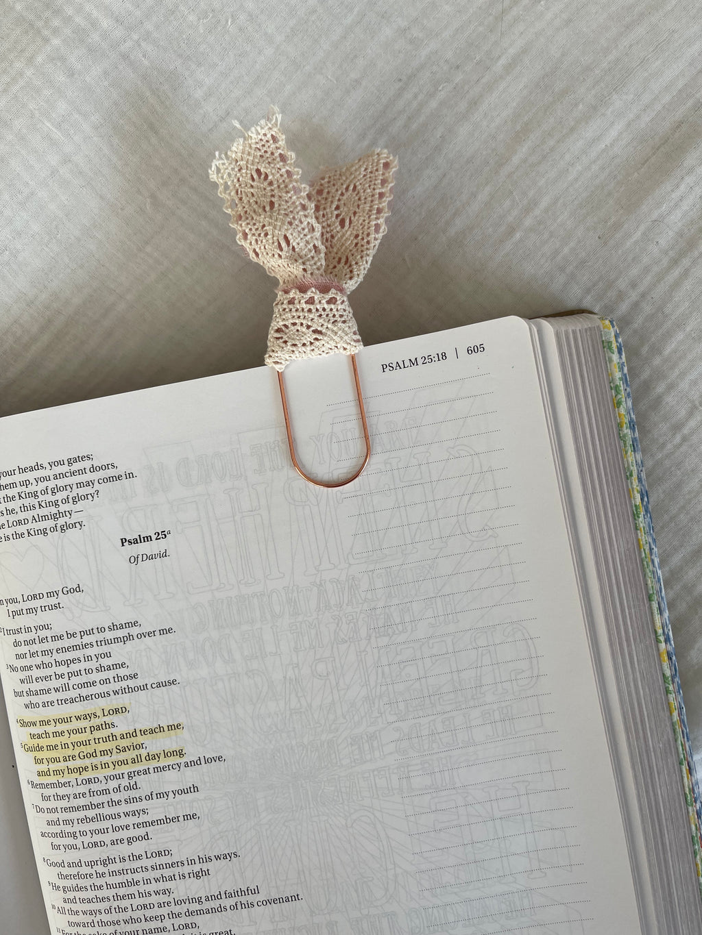 Bible Bow Bookmarks