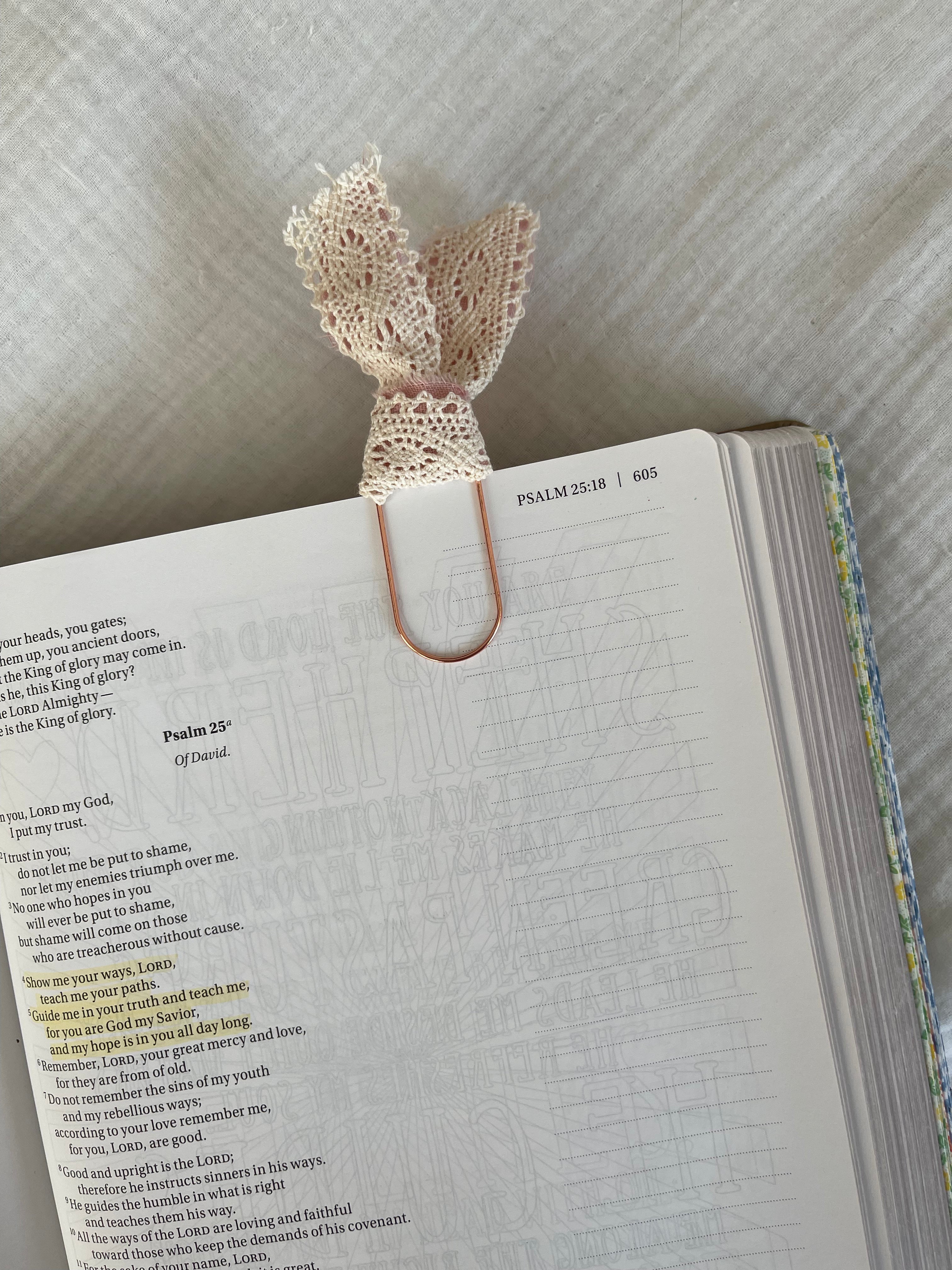 Bible Bow Bookmarks