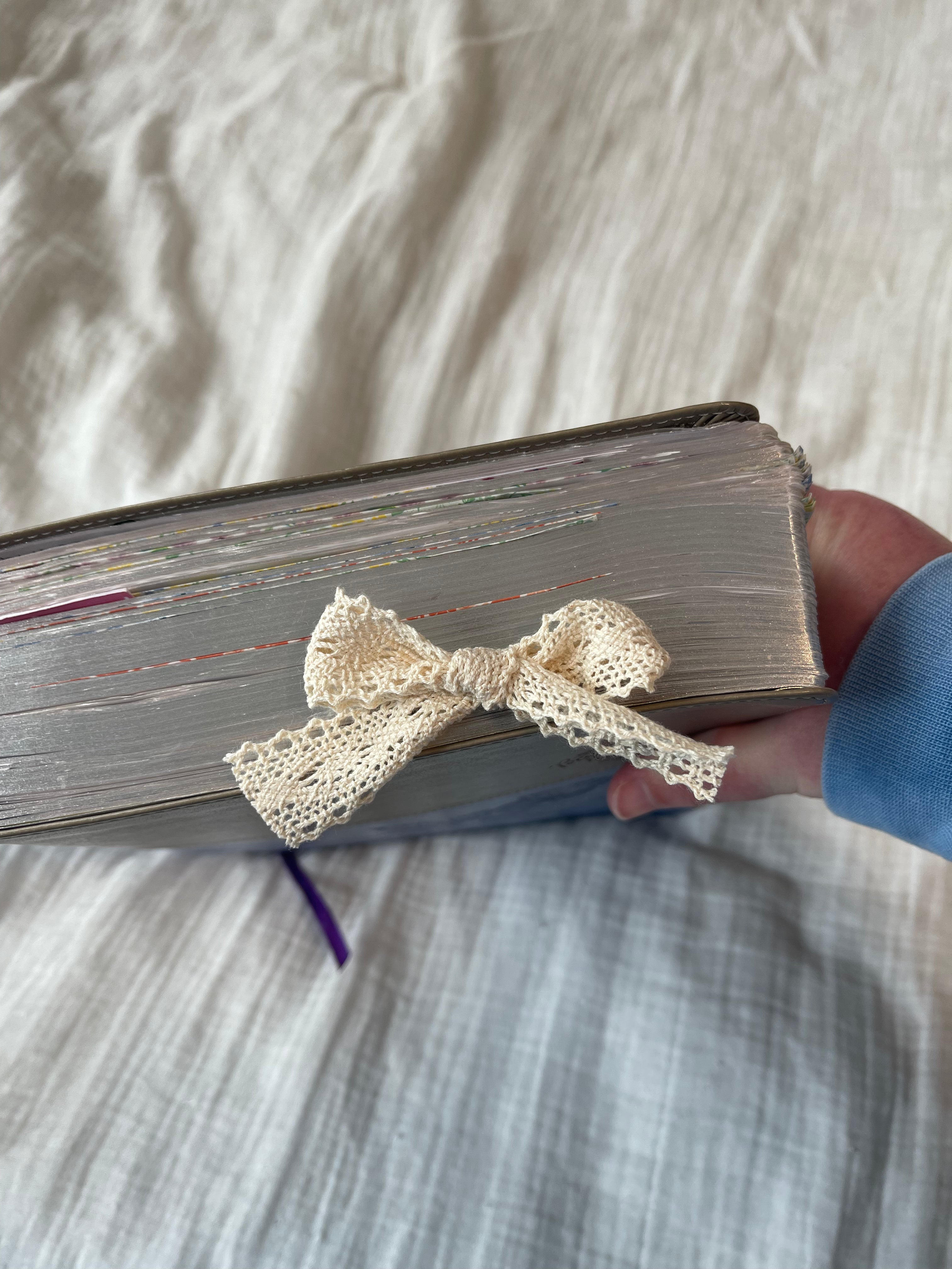 Bible Bow Bookmarks